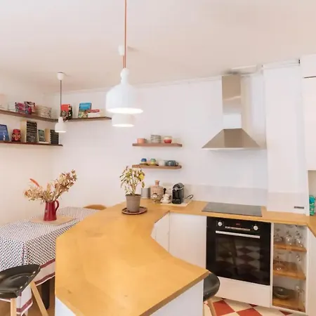 Charming 1bd Near Le Marais Apartment Paris
