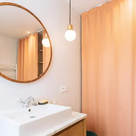 Apartment Charming 1bd Near Le Marais